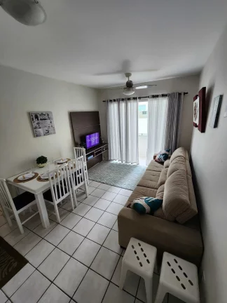 Imagem Apartamento quadra mar 2 dormitórios e 1 vaga no Centro Balneário Camboriú