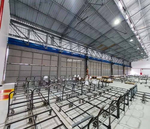 Imagem Galpão Comercial para Locação em Guarulhos-SP - Bairro Macedo - 2 Banheiros - 374,18m² de Área