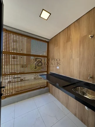 Imagem Casa Triplex de 2 dormitórios com suítes no bairro Tupi - Praia Grande