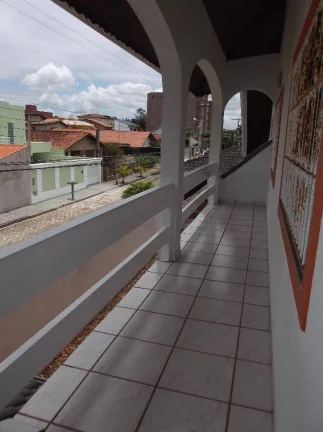 Imagem LINDO SOBRADO LADO PRAIA