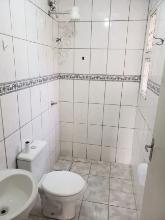 Imagem Ótimo apartamento para locação com excelente localização, 2 dormitórios com ventilador de teto...