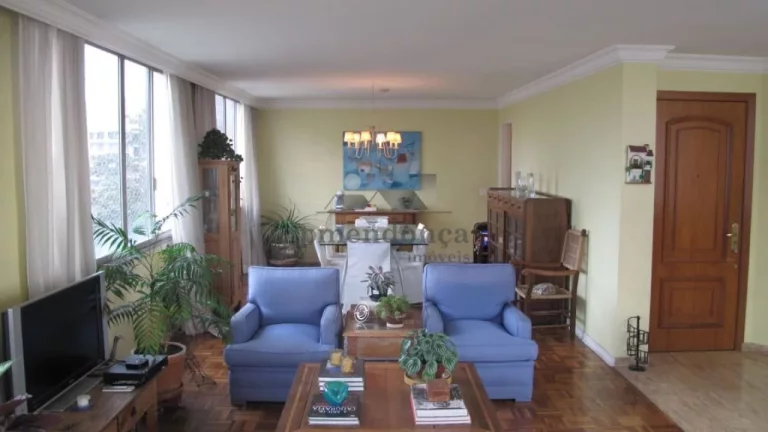 Imagem Apartamento à venda na Vila Madalena com 4 quartos (1 suíte ) e 2 vagas, 201m2