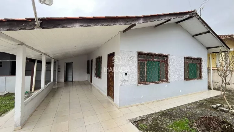 Imagem Casa ampla no Centro de Barra Velha — conforto e praticidade em um só lugar!