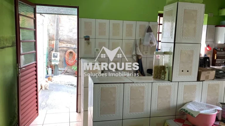 Imagem Casa 3 dorms, c/ 1 salão Comercial 35m2 na frente