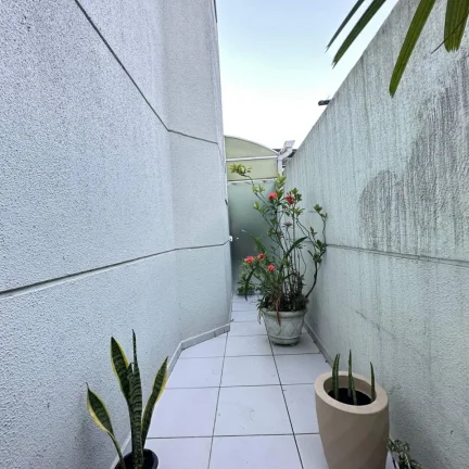 Imagem Casa triplex a venda em Santos no bairro Campo Grande