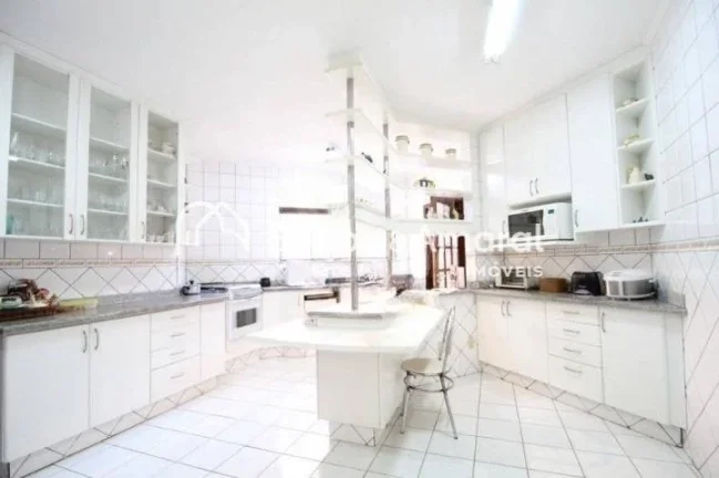 Imagem Se você busca espaço, conforto e contato com a natureza, essa casa vai te conquistar.
Em um terren...