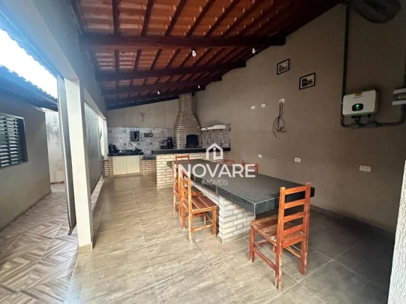 Imagem Casa com 3 dormitórios à venda, 180 m² por R$ 600.000,00 - Jardim Leonora - Itumbiara/GO