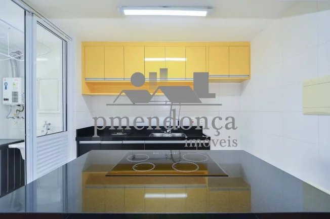 Imagem Apartamento com 94 m², varanda gourmet com churrasqueira, living integrado a cozinha, lavabo, 2 Sui...