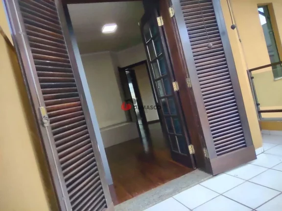 Imagem Sobrado à venda 3 Quartos, 1 Suite, 15 Vagas, 296M², Santa Maria, São Caetano do Sul - SP