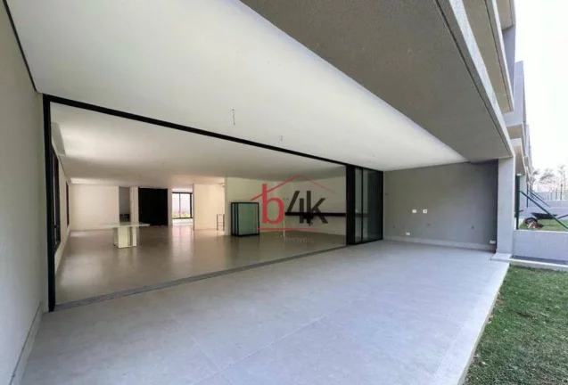 Imagem Casa em condomínio fechado com 828m² - Venda
