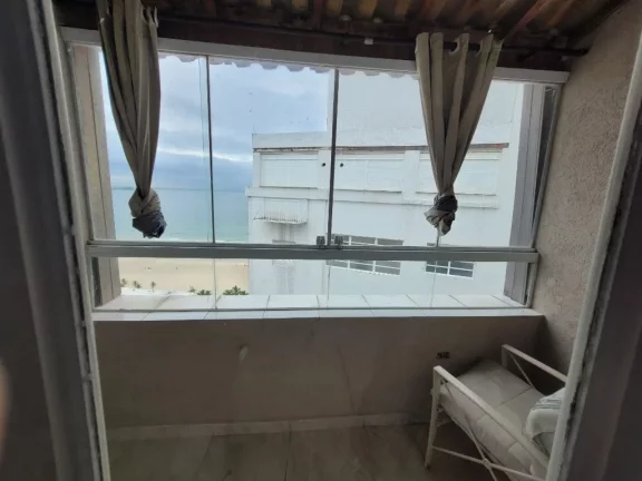 Imagem PITANGUEIRAS - COBERTURA PENTHOUSE COM 400 M², EXCELENTE COBERTURA REFORMADA, 01 VAGA DE GARAGEM, AMPLO E ESPAÇOSO.