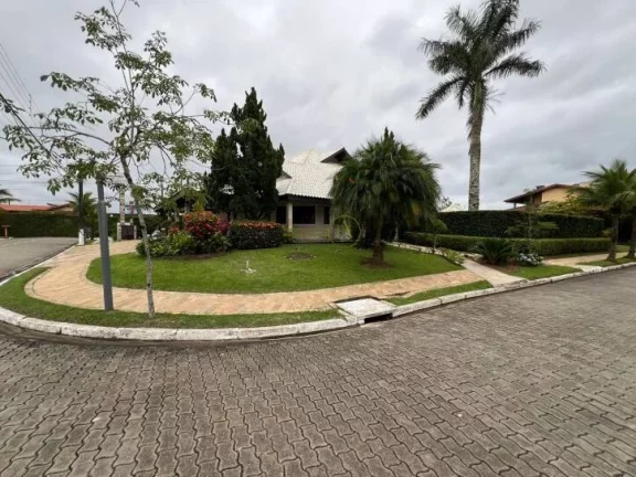 Imagem Sobrado à venda em Peruíbe/SP Condomínio Bougainville II Porteira fechada
