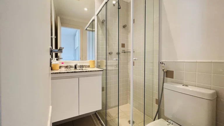 Imagem Apartamento de 4 Suítes em Andar Alto Decorado