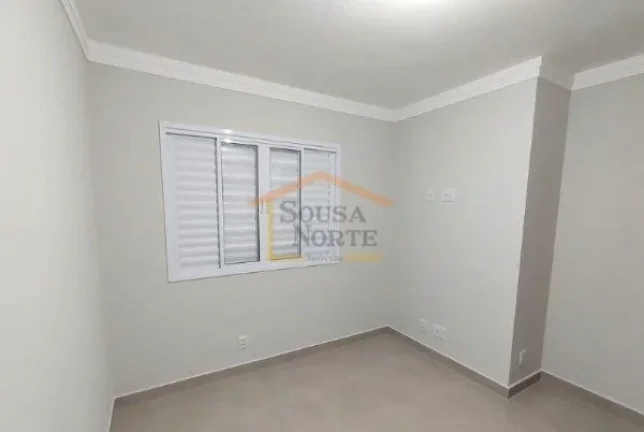 Imagem Casa em condomínio residencial, composta por 2 dormitórios, ambos com sacada, sala para dois ambie...