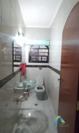 Imagem Casa à venda no bairro Vila Luzita - Santo André/SP