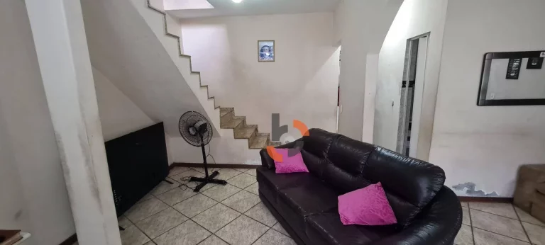 (Venda) Casa com 3 dormitórios - Rocha Sobrinho - Mesquita/RJ
