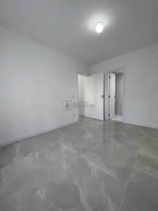 Imagem Apartamento com 2 dormitórios à venda no Centro de Balneário Camboriú/SC