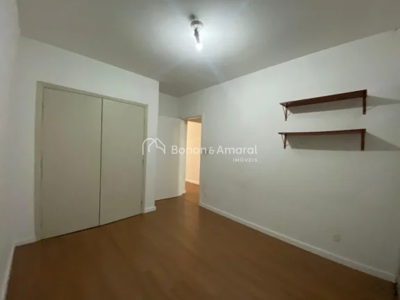 Imagem Excelente oportunidade em uma das regiões mais desejadas de Campinas! Este imóvel oferece conforto...