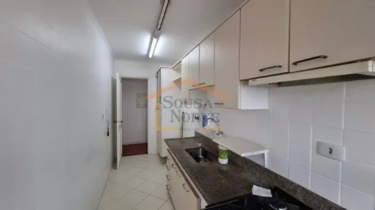 Imagem Apartamento com 64m², 2 dormitórios, sendo 1 com armários, banheiro reformado, sala para 2 ambien...