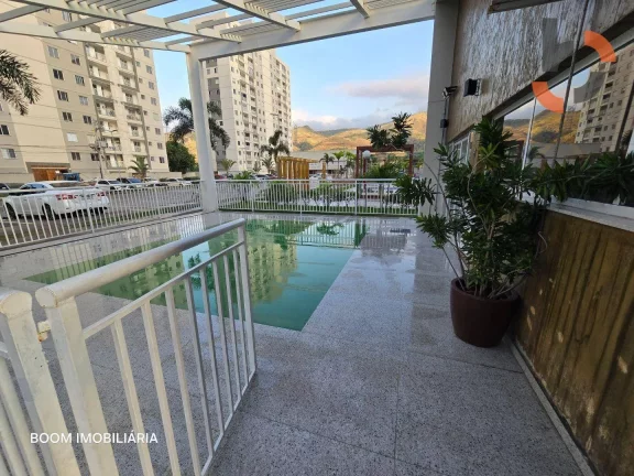 Imagem Apartamento com 2 dormitórios para alugar, 59 m² por R$ 2.079,44/mês - Comendador Soares - Nova Iguaçu/RJ