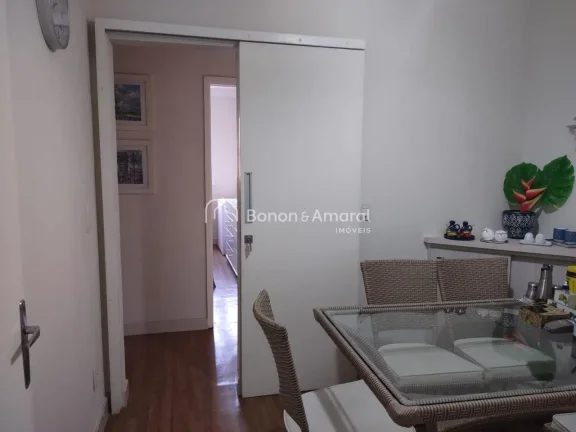 Imagem Apartamento encantador com 3 dormitórios, todos com armários planejados. A suíte principal inclui...