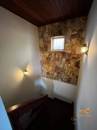 Imagem Casa com 3 dormitórios para alugar por temporada - Campos Do Jordão - Campos do Jordão/SP