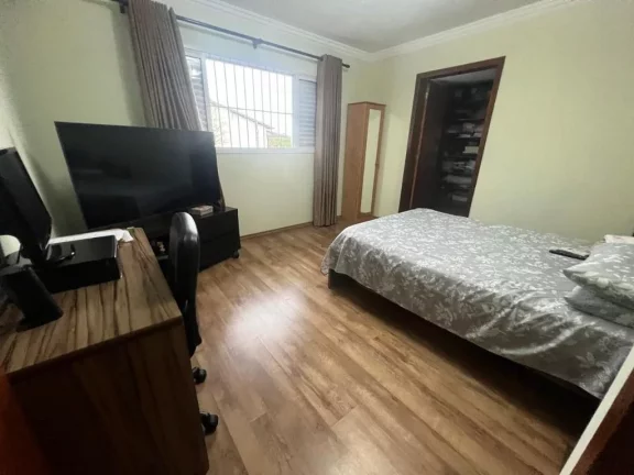 Imagem Sobrado com 4 dormitórios à venda, 362 m² por R$ 1.800.000,00 - Vila Romanópolis - Ferraz de Vasconcelos/SP