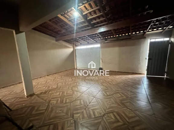 Imagem Casa com 3 dormitórios à venda, 180 m² por R$ 600.000,00 - Jardim Leonora - Itumbiara/GO