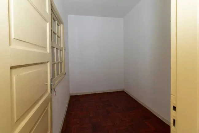 Imagem Casa Vila Anglo Brasileira - 170M², 3 Dorms, 3 Vagas, Próximo ao Metrô.