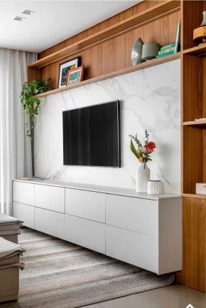 Imagem Apartamento com 3 suítes e 2 vagas de garagem Bairro Pioneiros em Balneário Camboriú/SC