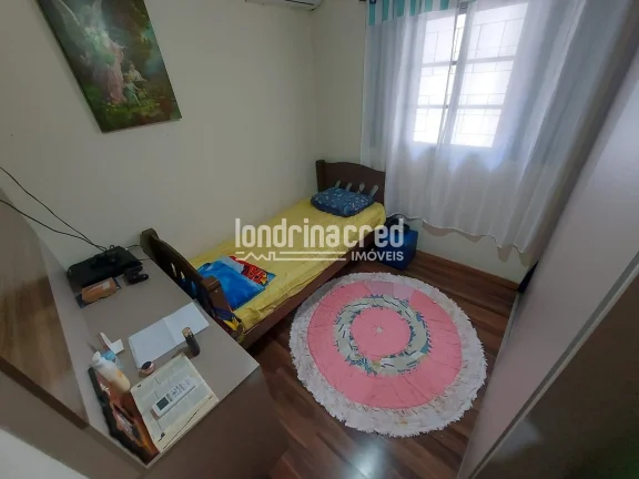 Imagem Casa à Venda na Zona Leste – 2 Quartos, Área Gourmet, Garagem Coberta e Ótima Localização! Perto de Escolas, Mercados e Farmácias. Agende sua Visita!