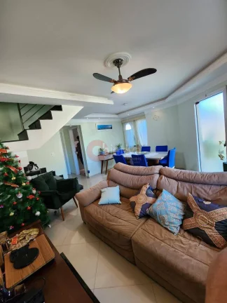 Imagem Casa triplex em condomínio, 4 quartos, Ogiva - Cabo Frio
