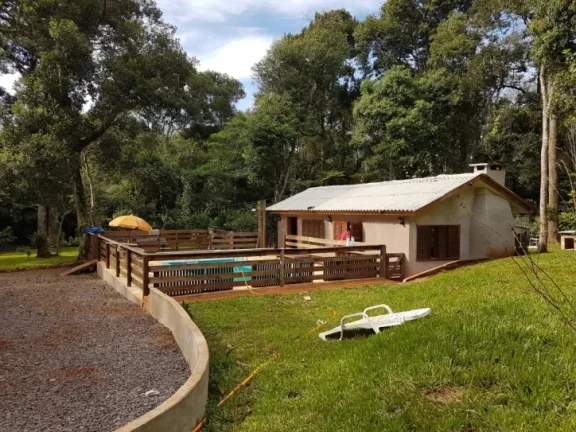 Imagem Linda Chácara com Piscina e Salão de Festa em Cascavel - Oportunidade de Venda