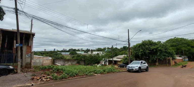 Imagem Terreno à venda em Cascavel, Santa Cruz - Energia Elétrica e Rua Asfaltada
