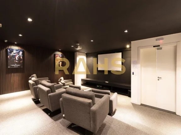 Imagem Loft ou Studio a venda muito próximo ao centro da Cidade, com 44 m² privativos , semi mobiliado, e...