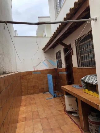 Imagem Sobrado com 3 Quartos e 2 vagas para Alugar residencial ou comercial