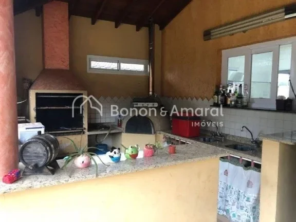 Imagem Esta elegante casa está situada no renomado Condomínio Residencial Terras do Caribe, em Valinhos, ...