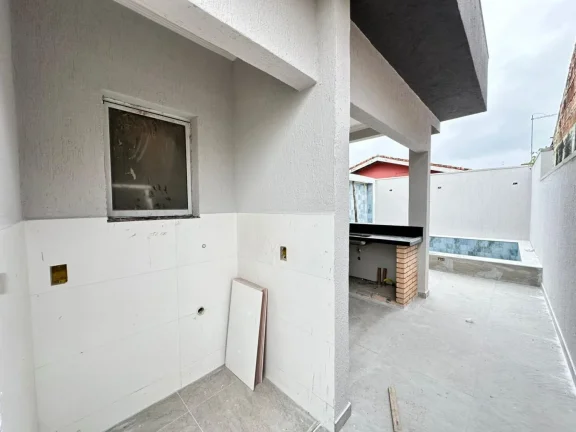 Imagem Casa para Venda em Itanhaém, Bopiranga, 2 dormitórios, 1 suíte, 2 banheiros, 2 vagas