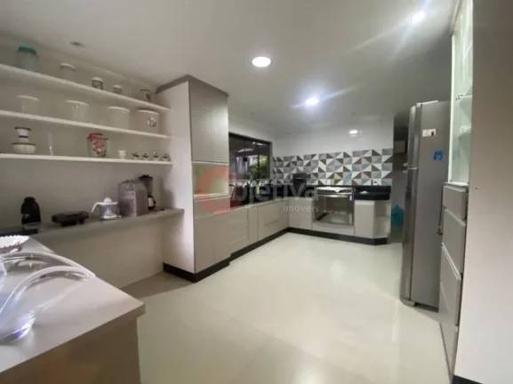 Imagem Casa duplex, 5 quartos, Condomínio dos Pássaros - Cabo Frio