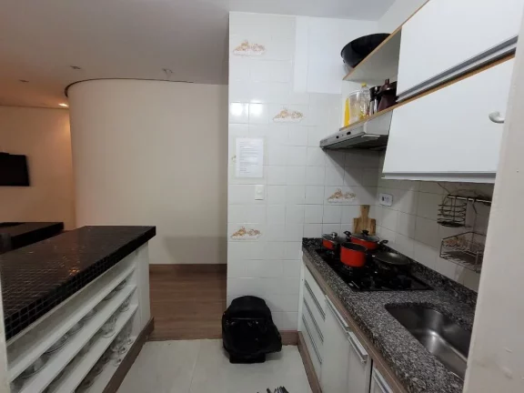 Imagem PITANGUEIRAS – UMA QUADRA DA PRAIA, LOCALIZAÇÃO ESPETACULAR, MARAVILHOSO APARTAMENTO TOTALMENTE REFORMADO, GARAGEM EM PARQUEAMENTO