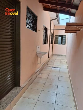 Imagem Imperdível oportunidade! Casa para venda em Ribeirão Preto-SP, Vila Virgínia. 3 quartos, 1 suíte, 1 sala, 2 vagas de garagem, 130,00 m². Quer Imóvel Negócios Imobiliários!