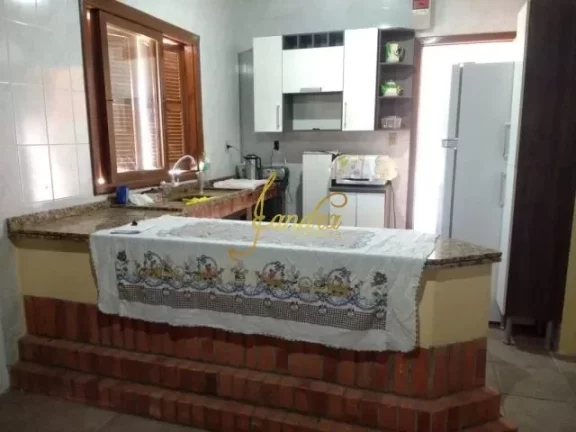 Imagem Casa duas quadras do mar venda ou locação de temporada com 03 dormitórios