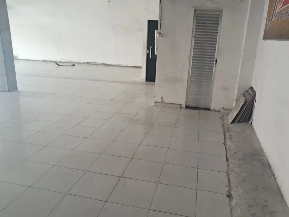 Imagem Loja para Locação em Rio de Janeiro, Campo Grande, 1 banheiro, 22 vagas