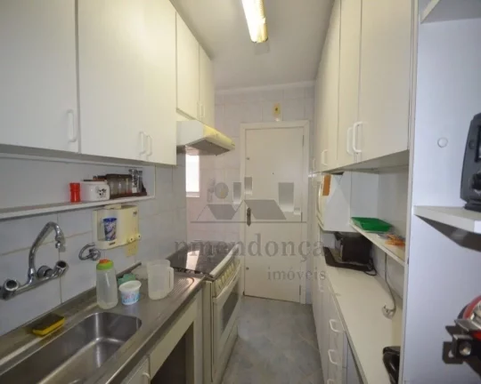 Imagem Ótimo apartamento em excelente rua do bairro de Pinheiros, quarto e banheiro de empregada Living pa...