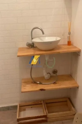 Imagem Vendo Sala Comercial em São Caetano, Centro. Proximo a Av Goias.