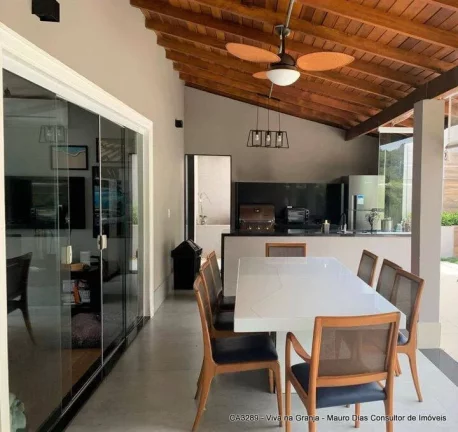 Imagem Casa com 4 suítes à venda, 185 m² por R$ 1.500.000 - Granja Viana.