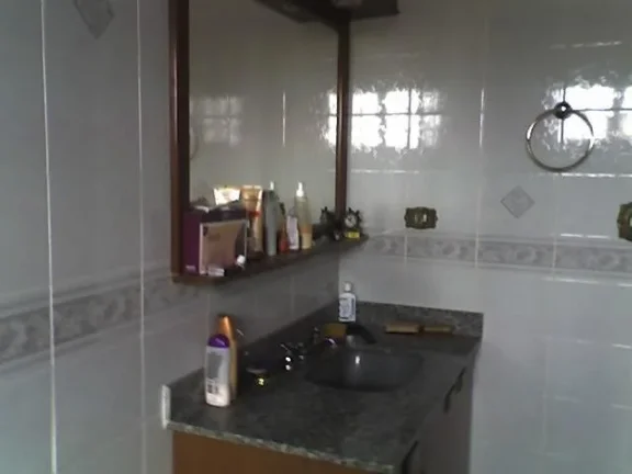 Imagem Excelente casa assobradada em Rio das Pedras, com 4 quartos (sendo 2 suites) com hidromassagem, vara...