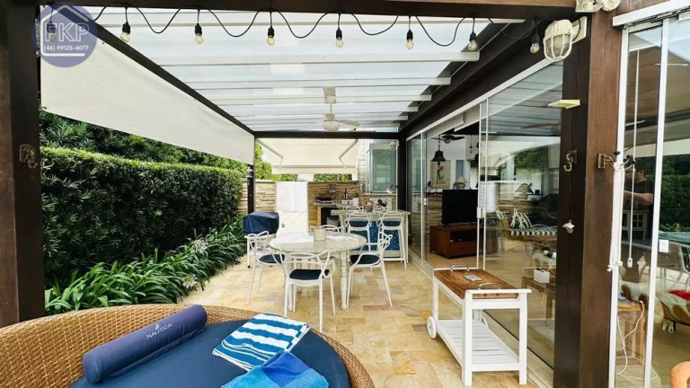 Imagem Casa Alto Padrão 4 dormitórios!