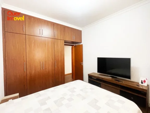 Imagem Casa à Venda no Jardim Anhangüera, Ribeirão Preto-SP: 3 Quartos, 1 Suíte, 1 Sala, 4 Banheiros, 6 Vagas de Garagem, 380m²!