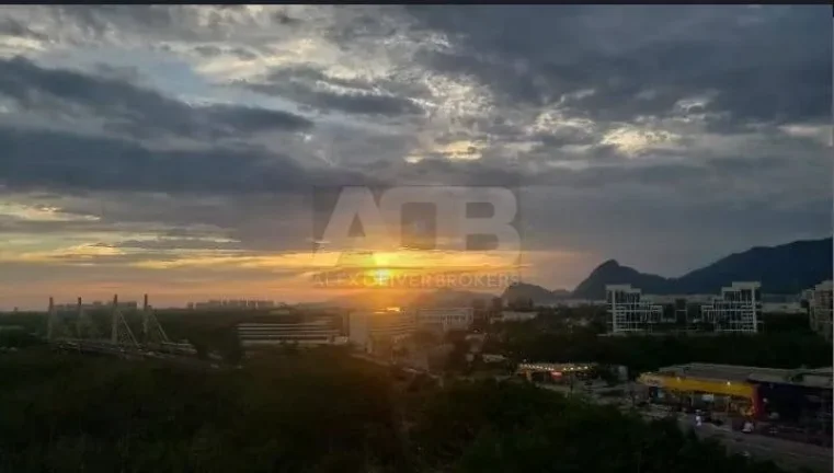 Apartamento à venda na Barra da Tijuca, 114m2, 3suítes, 2Vagas, Vista livre